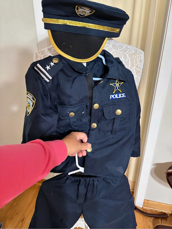 kangaROOS Other - Kangaroo Police costume set Blue & Gold sixe T2